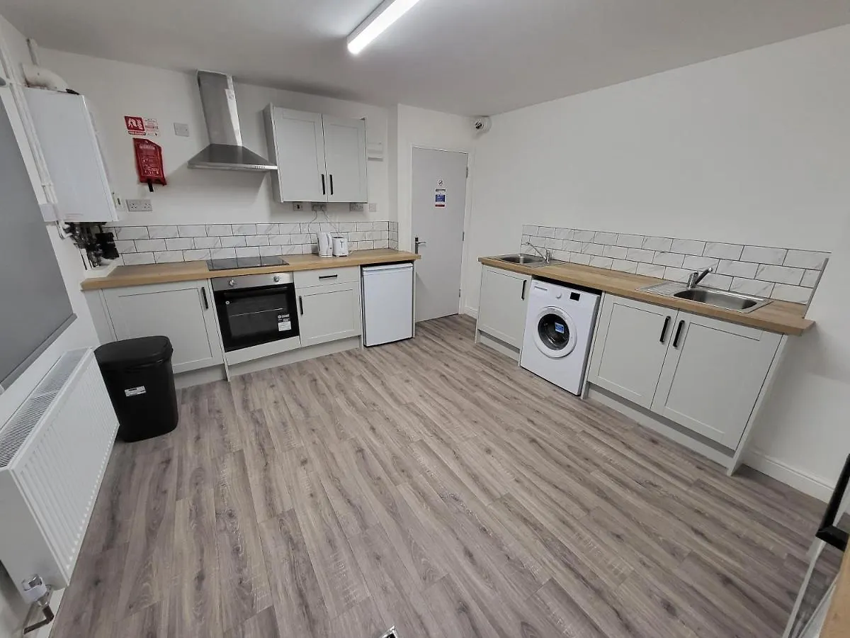 Premier Studios Nottingham - Tring Vale United Kingdom