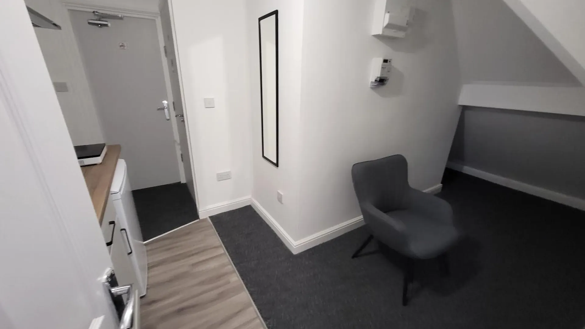 Premier Studios Nottingham - Tring Vale Aparthotel