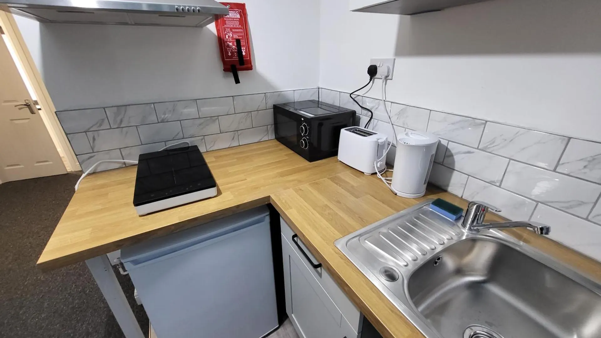 Premier Studios Nottingham - Tring Vale