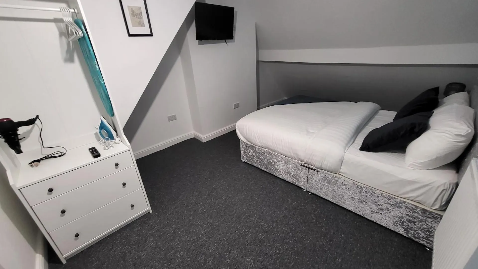 Premier Studios Nottingham - Tring Vale 英国